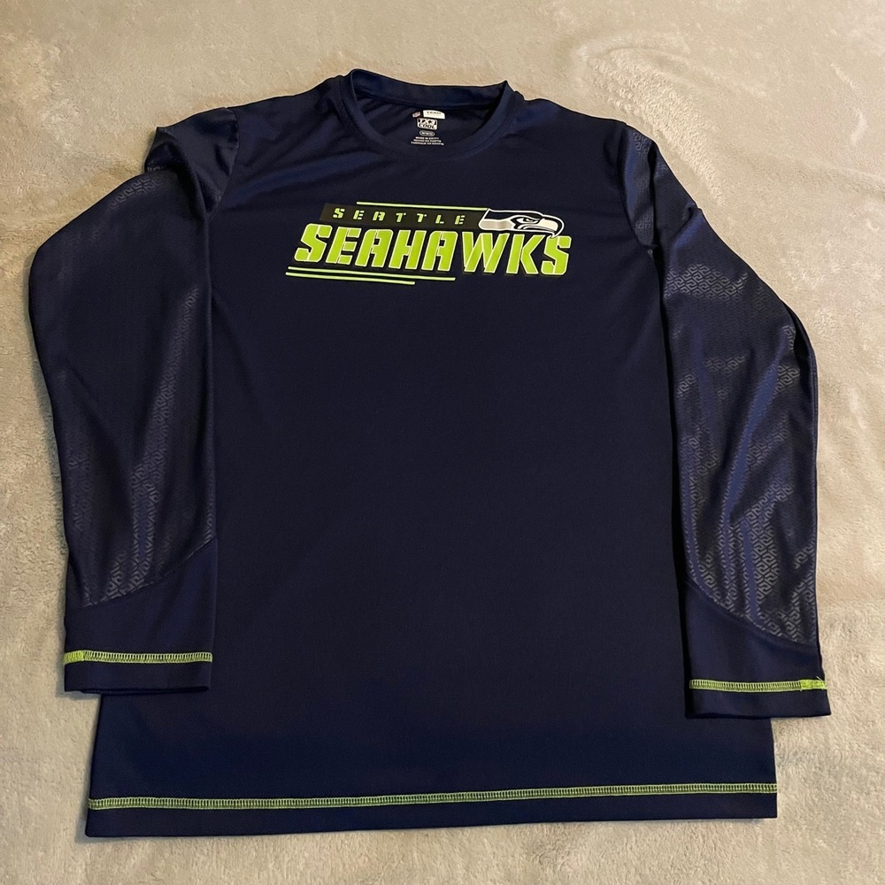 Seattle Seahawks NFL Team Apparel TX3 Cool Mens Medium Long Sleeve Shirt Navy